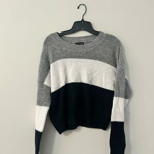 Colorblock Sweater - Gray, White, Black